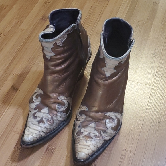 Donald J. Pliner | Shoes | Donald J Pliner Western Couture  Donald Pliner joya western couture boots